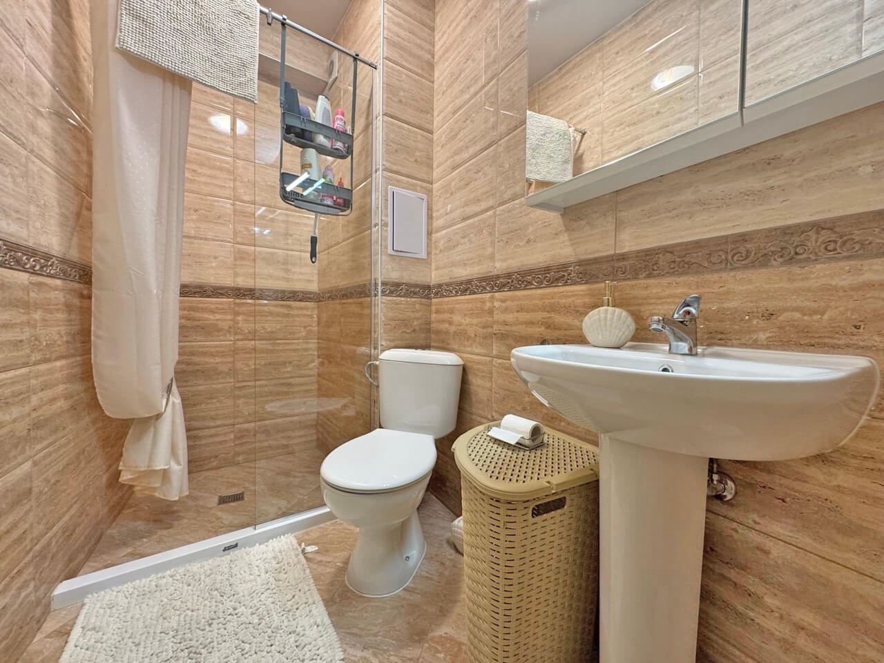 Světlý a stylový apartmán s jednou ložnicí v luxusním komplexu v Sunny Beach – vynikající volba pro bydlení a odpočinek