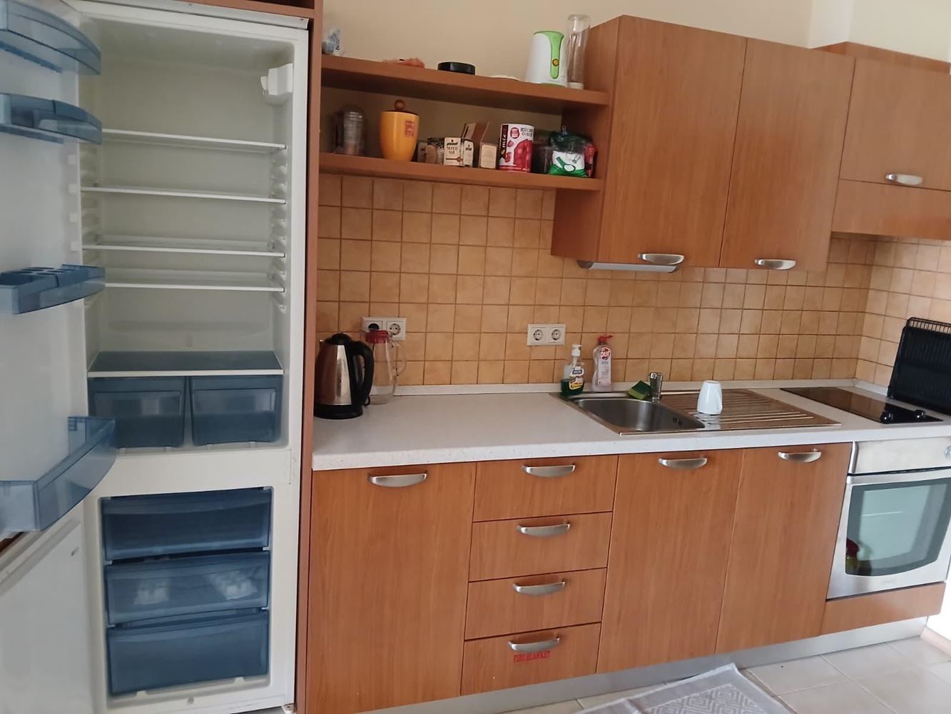 Atraktivní apartmán s jednou ložnicí přímo u moře v Pomorie – pohodlí, bazény a wellness