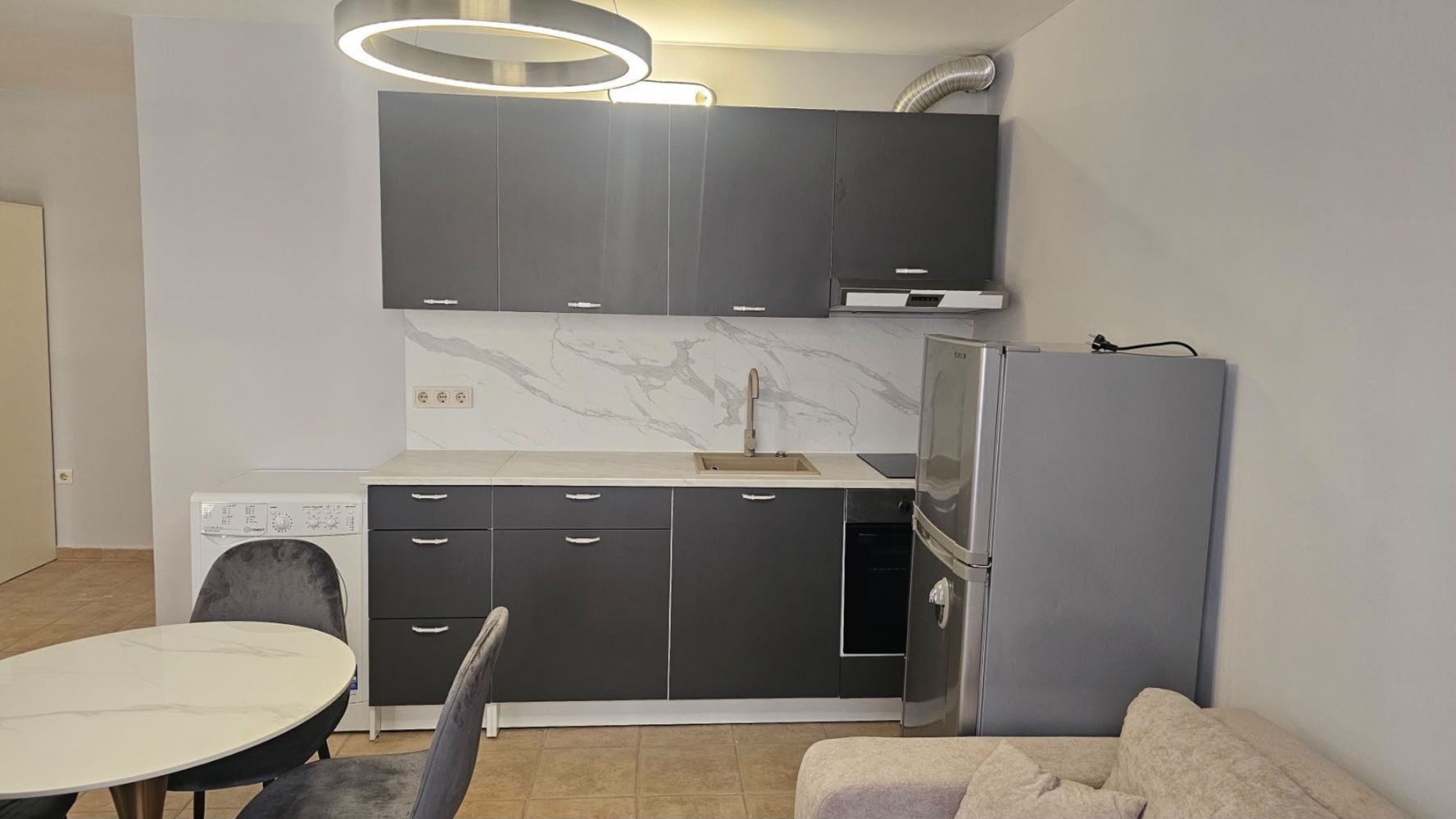 Styl a klid u bazénu – prostorné studio ve Slunečném pobřeží