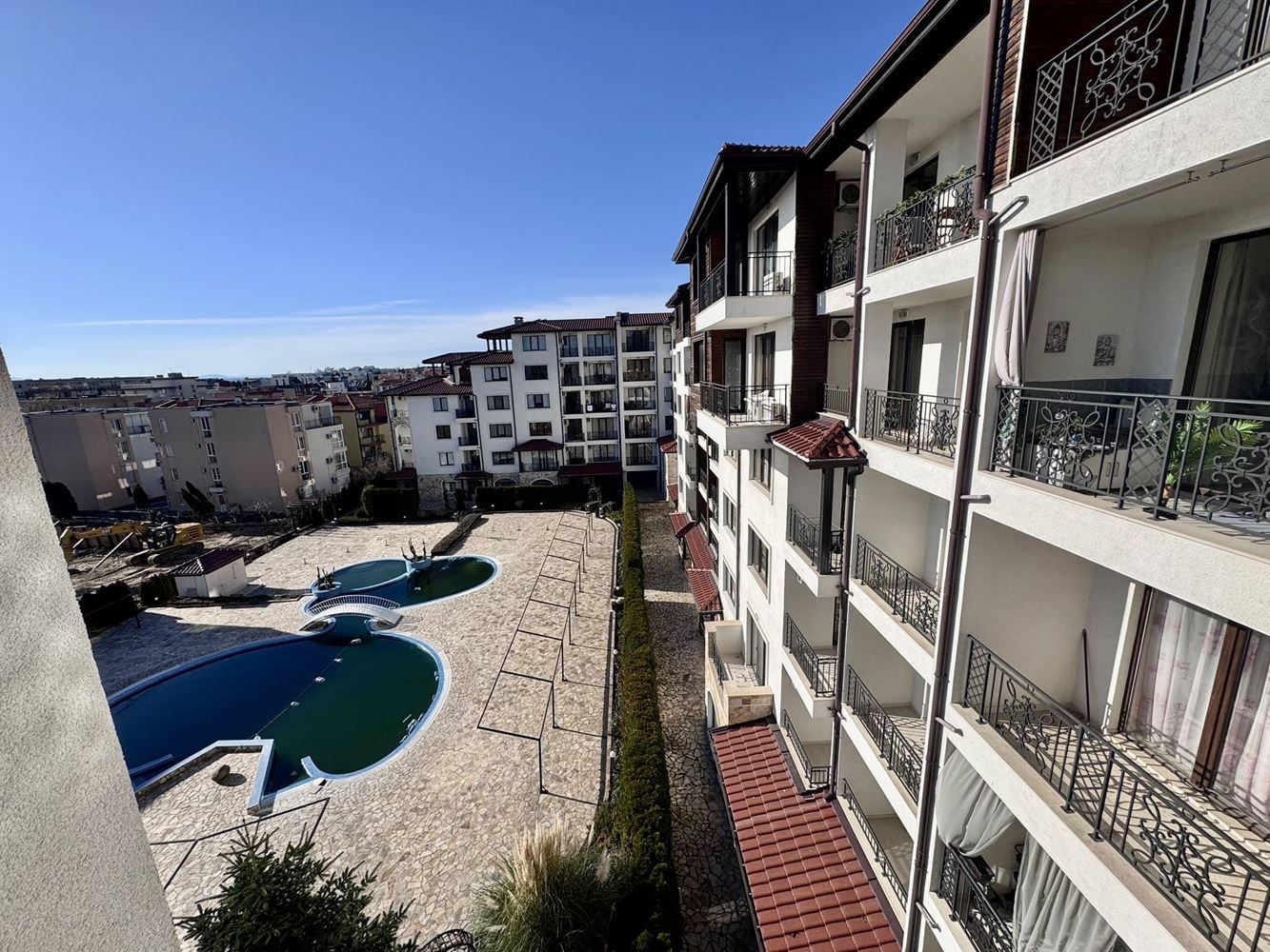 Apartmán s jednou ložnicí a panoramatickým výhledem na moře v Nesebaru – pouze 200 m od pláže, skvělá investice i domov u moře