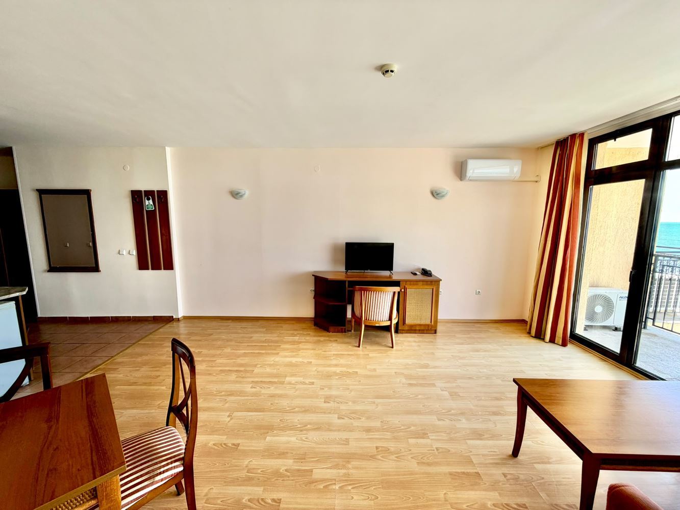 Apartmán s jednou ložnicí s panoramatickým výhledem na moře v první linii u moře ve Svatém Vlasu