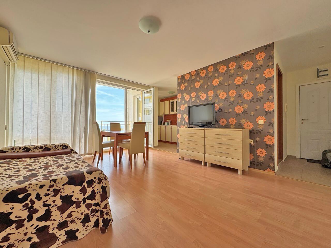 Apartmán s jednou ložnicí s výhledem na moře a bazén v prestižním komplexu ve Sveti Vlas