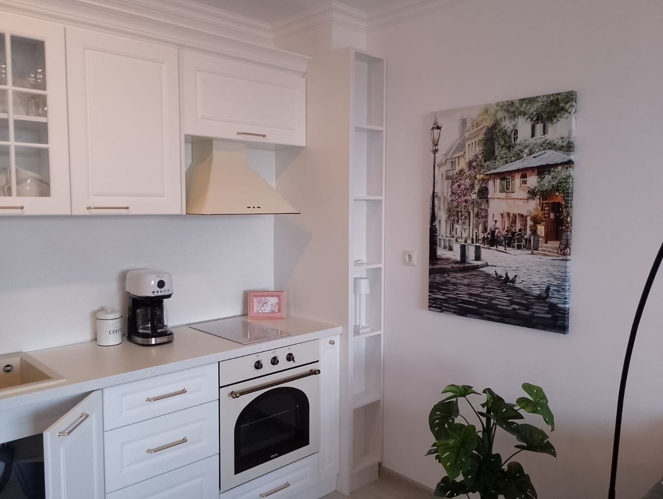 Luxusní třípokojový byt s panoramatickým výhledem na moře a hory v exkluzivním komplexu ve Sveti Vlasu