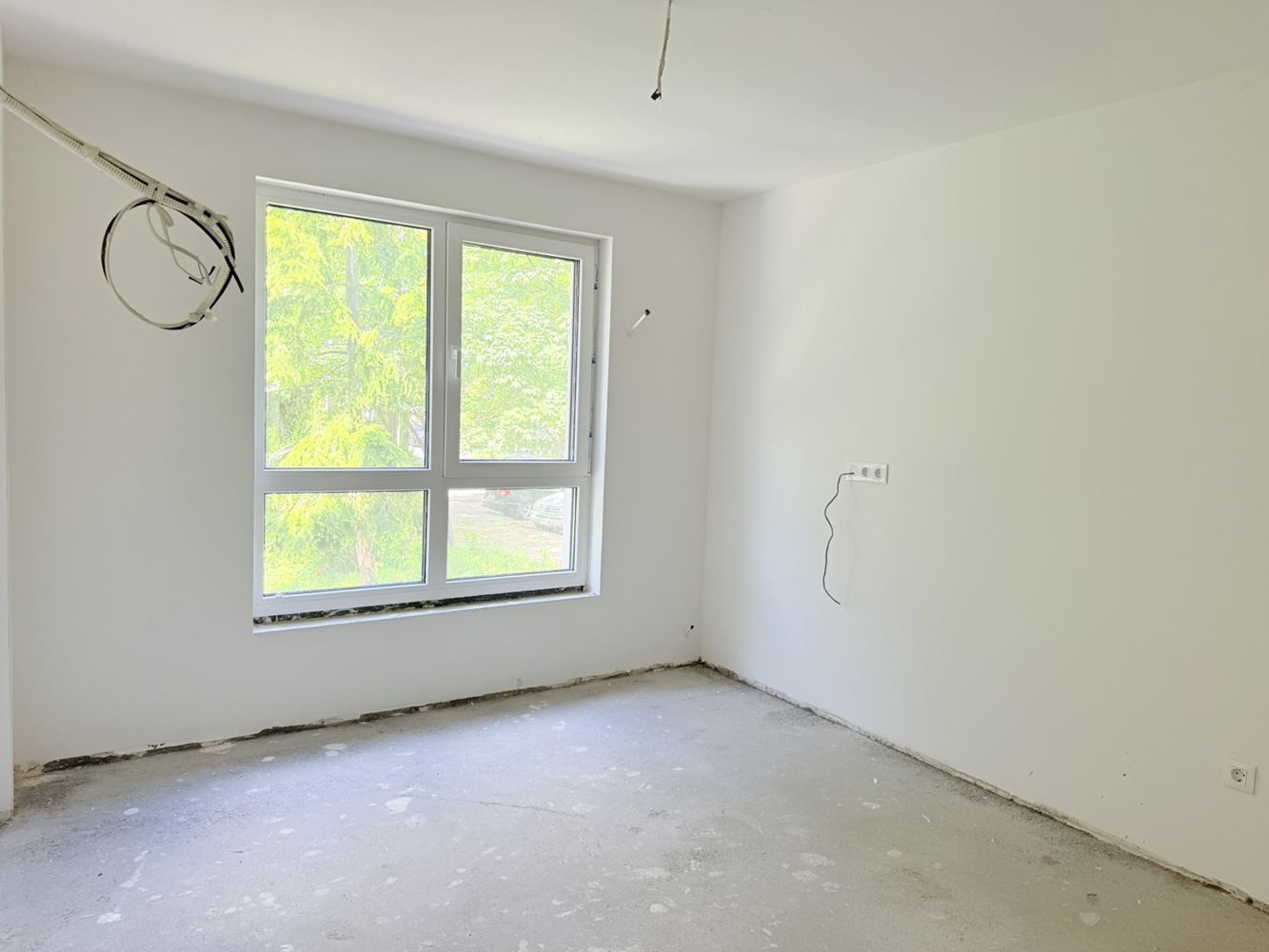 Prostorný dvoupokojový apartmán v nové budově s Aktem 16 v Burgasu – komfort, prostor a skvělá lokalita