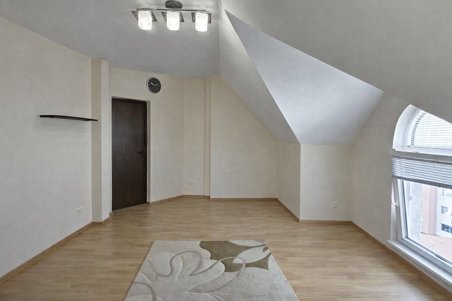 Prostorný byt s jednou ložnicí s panoramatickým výhledem na solné pláně a moře v Pomorie