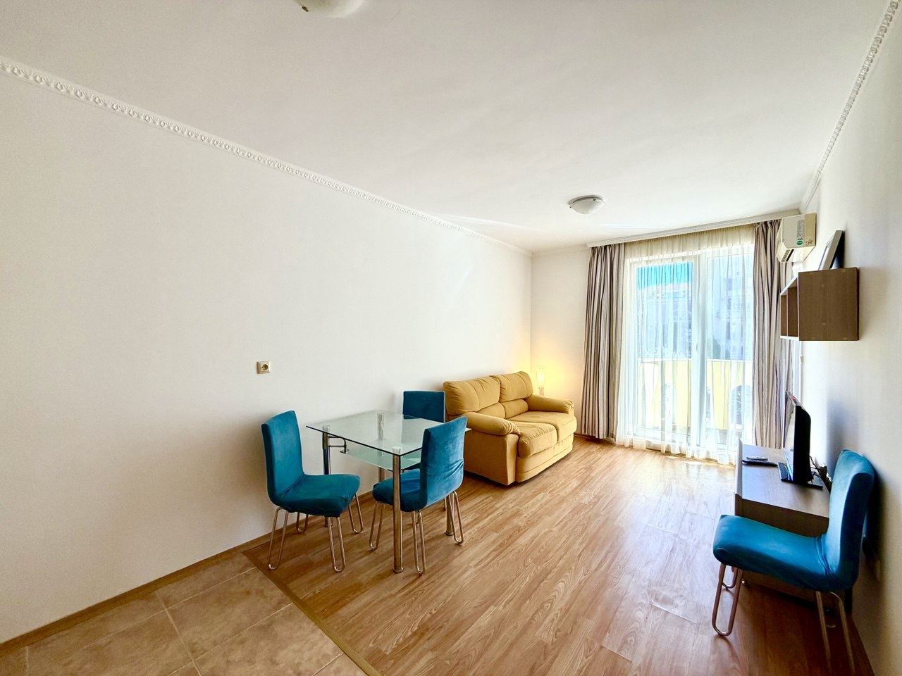 Apartmán s jednou ložnicí v Ravdě – pohodlí, klid a moře jen pár kroků od domova