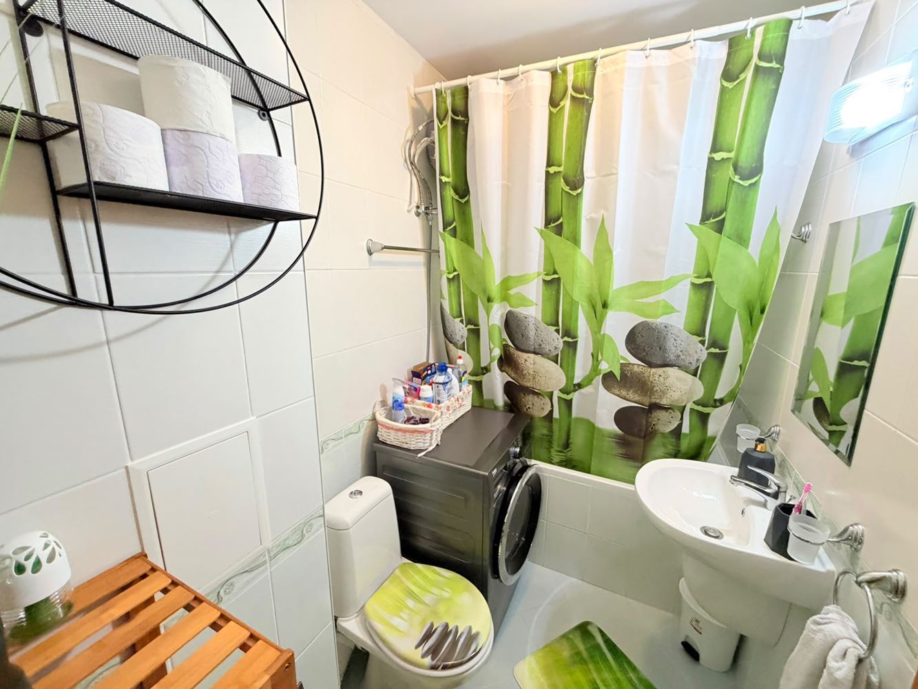 Luxusní apartmán se dvěma ložnicemi a výhledem na bazén v Aheloy – kompletně zařízený a připravený k nastěhování