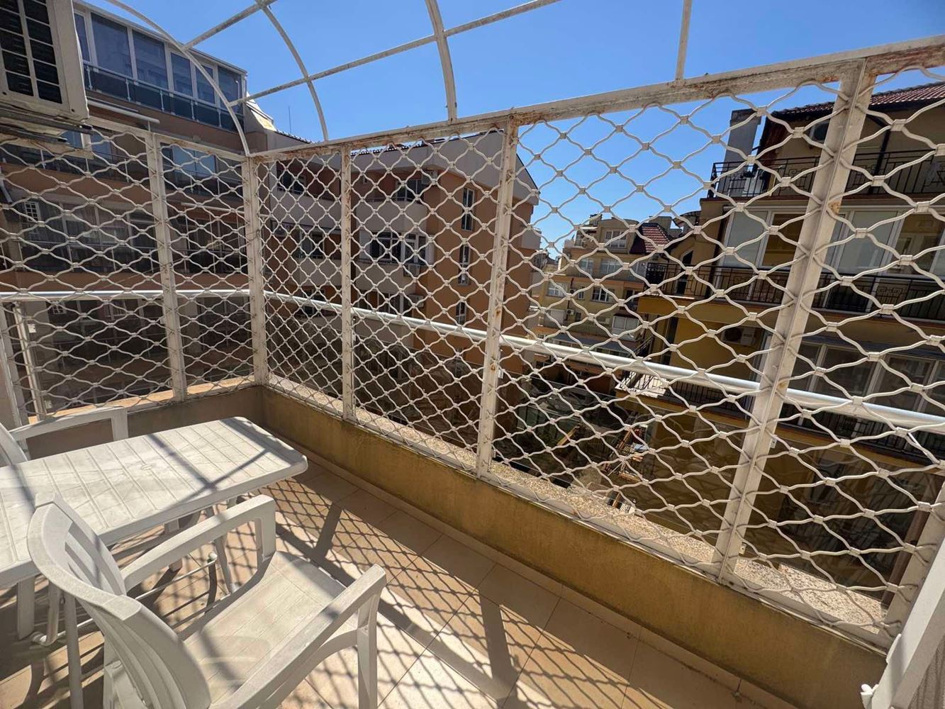 Útulné plně zařízené studio 300 m od moře v Pomorí – vynikající investice a rekreační nemovitost