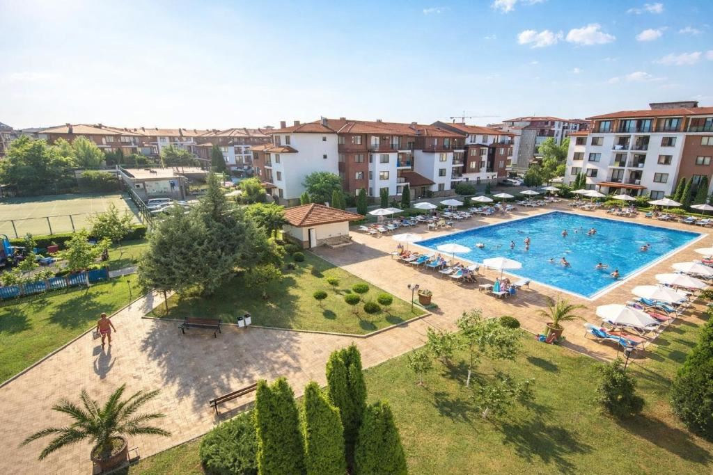 Prostorný apartmán se dvěma ložnicemi v Nesebaru – dvě terasy a možnost třetí ložnice