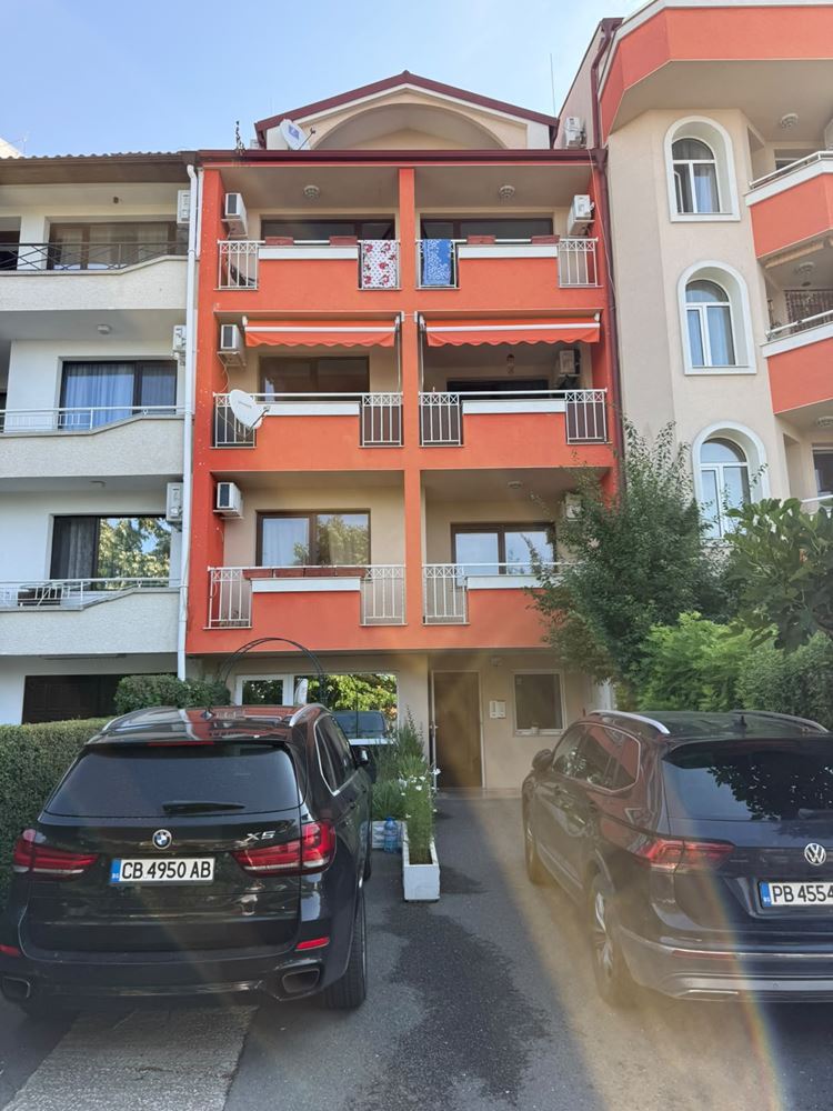 Studio ve Sveti Vlas s velkou terasou a vynikající polohou – ideální pro dovolenou nebo investici