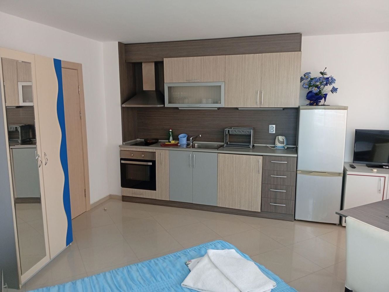 Plně zařízený funkční 2pokojový apartmán – komfort, pohodlí a výborná lokalita v Pomorie