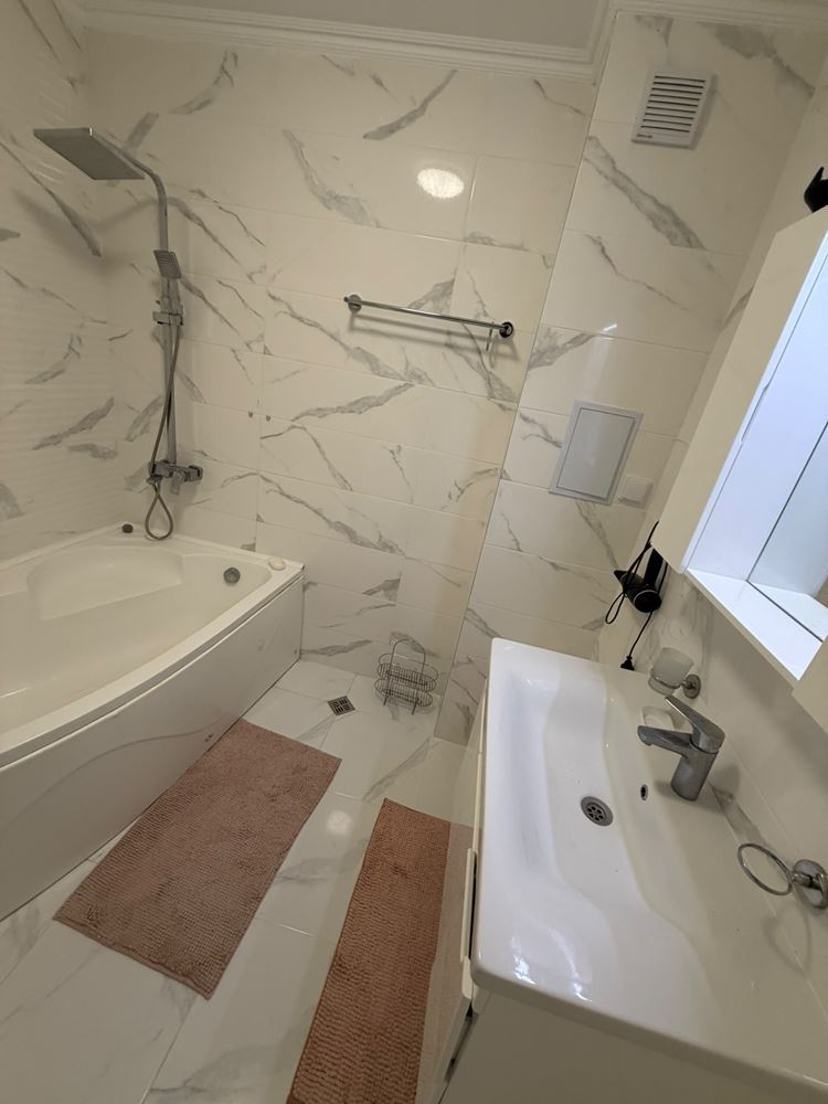 Prostorný 2pokojový apartmán s panoramatickým výhledem na moře v luxusním komplexu na první linii v Nesebaru