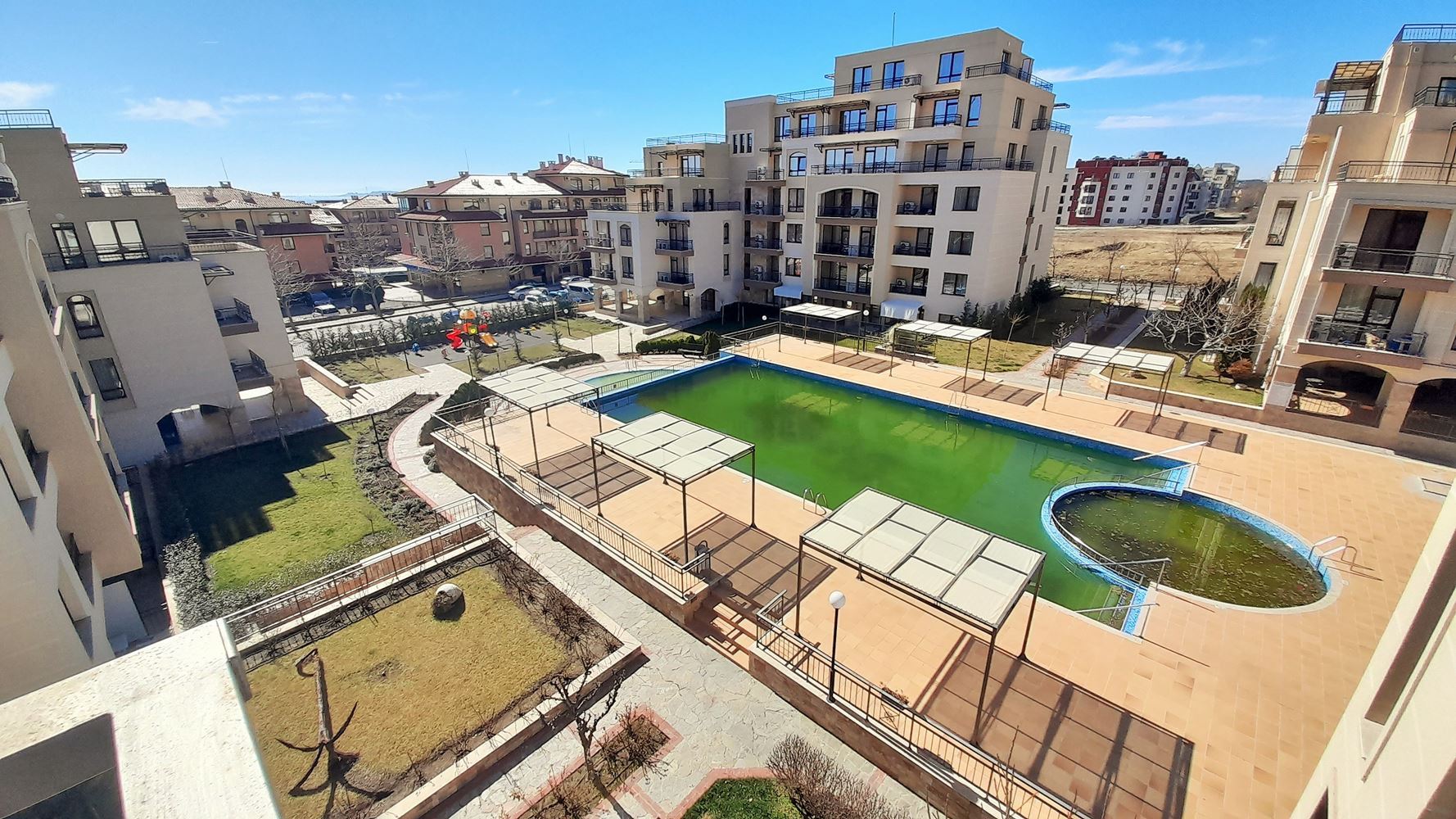 Atraktivní apartmán s jednou ložnicí s výhledem na moře a hory ve Svatém Vlasu