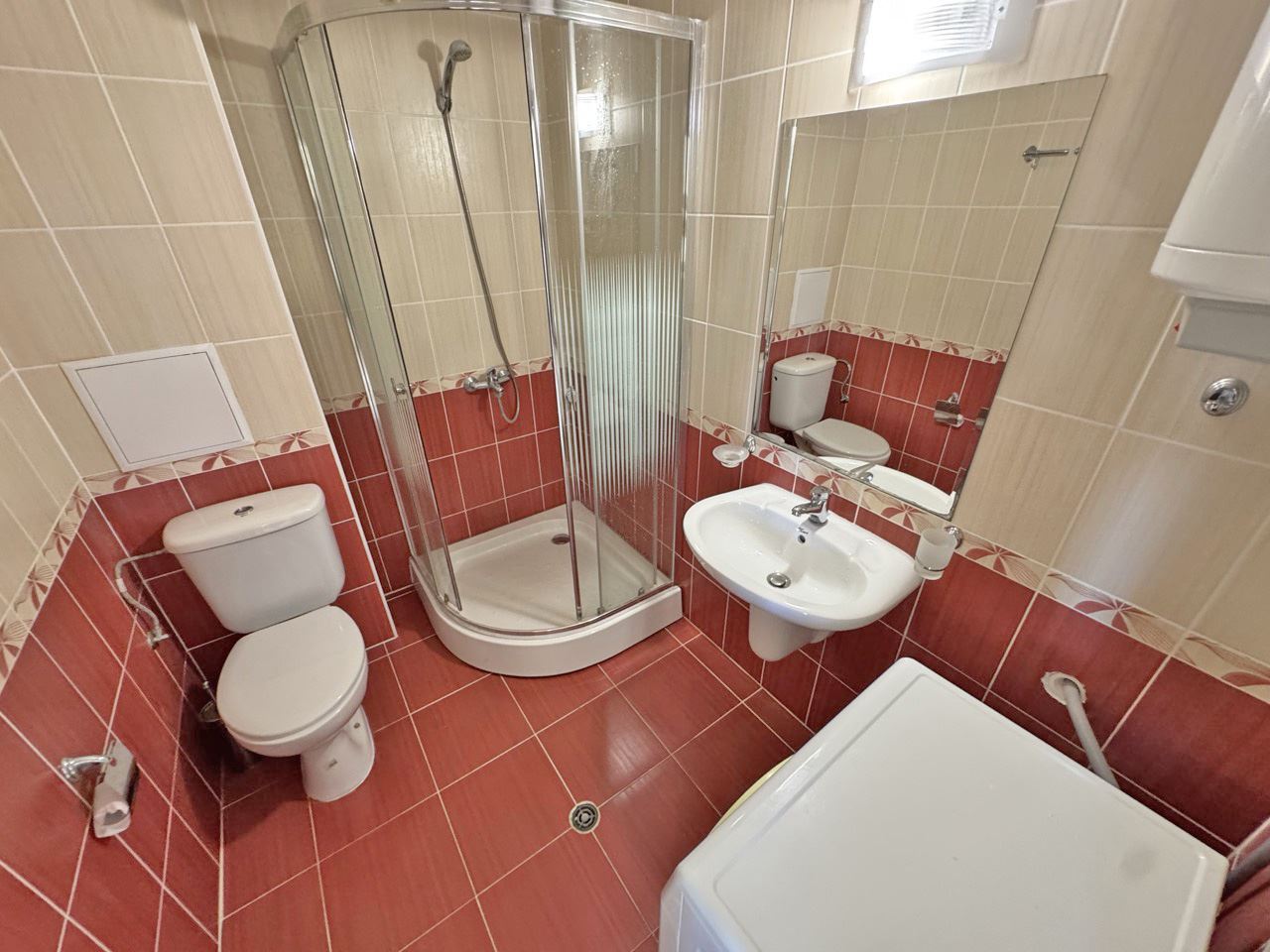 Zařízený apartmán s jednou ložnicí a krásným výhledem na Slunečné pobřeží