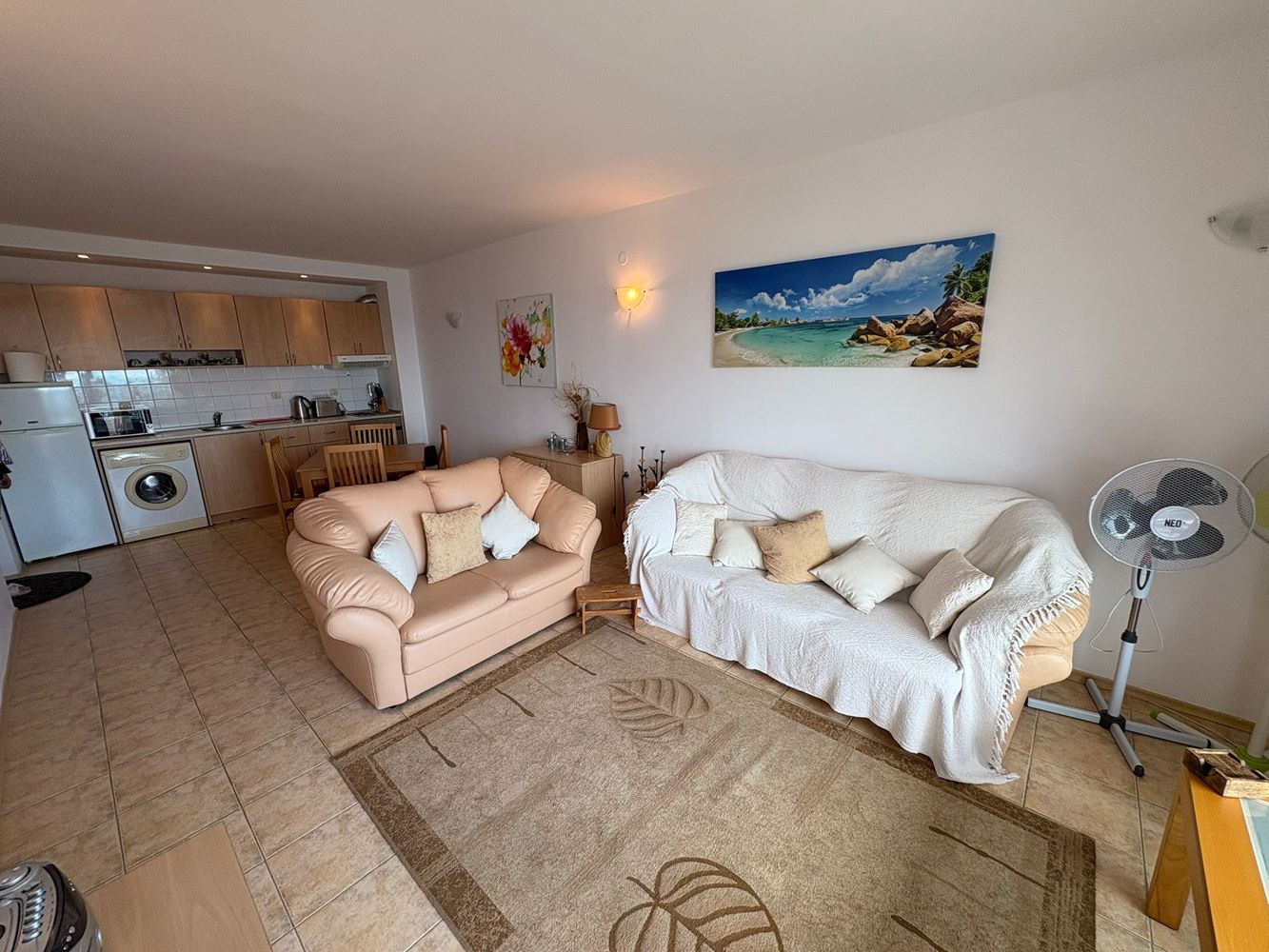 2pokojový apartmán s přímým výhledem na moře ve Svatém Vlasu – komfort, klid a resortový životní styl