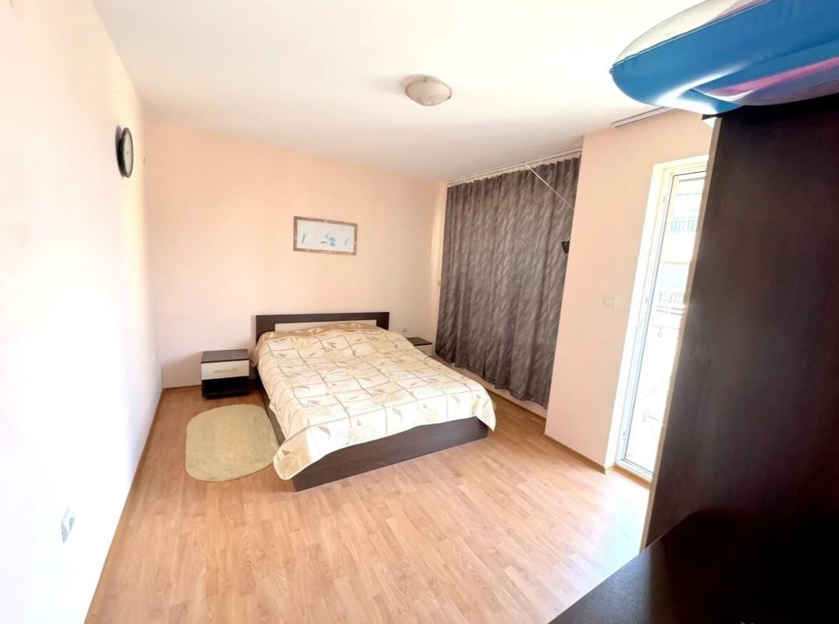 Prostorný apartmán s jednou ložnicí 200 metrů od moře v Ravdě – pohodlný domov u pobřeží