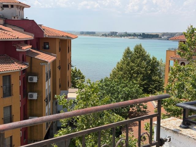 Studio s panoramatickým výhledem na moře v první linii – váš prázdninový domov v Aheloy