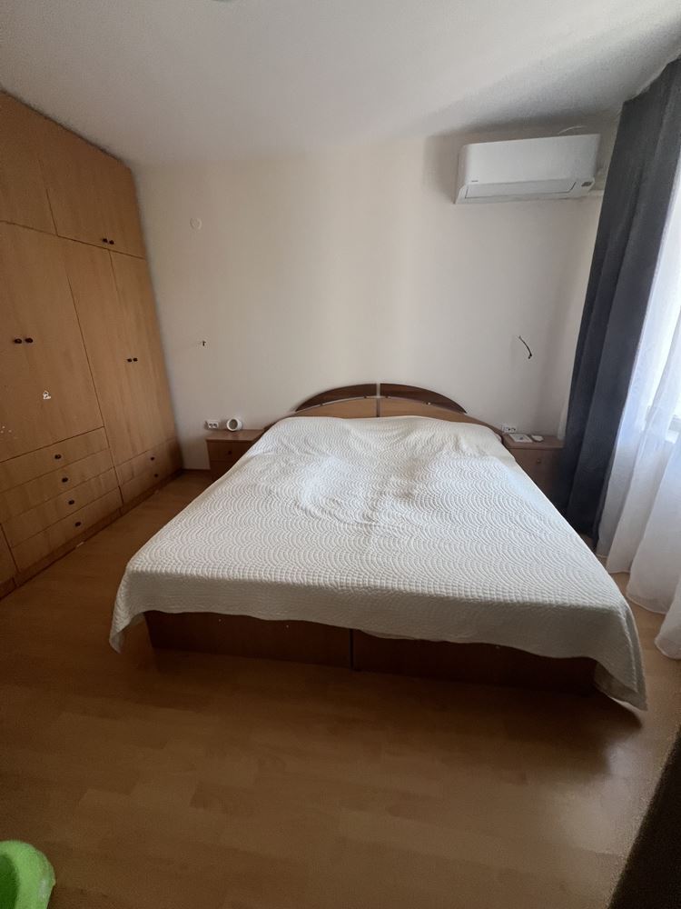 Prostorný apartmán s jednou ložnicí a výhledem na moře jen jednu minutu od pláže ve Sveti Vlas