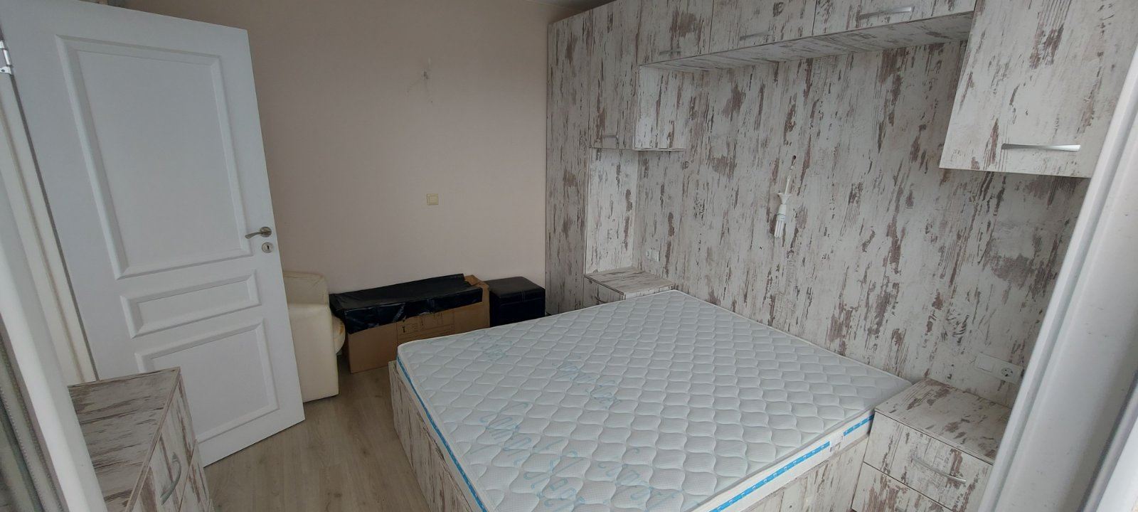 Prostorný apartmán s jednou ložnicí na Slunečném pobřeží – komfort, zeleň a skvělé zázemí v moderním komplexu