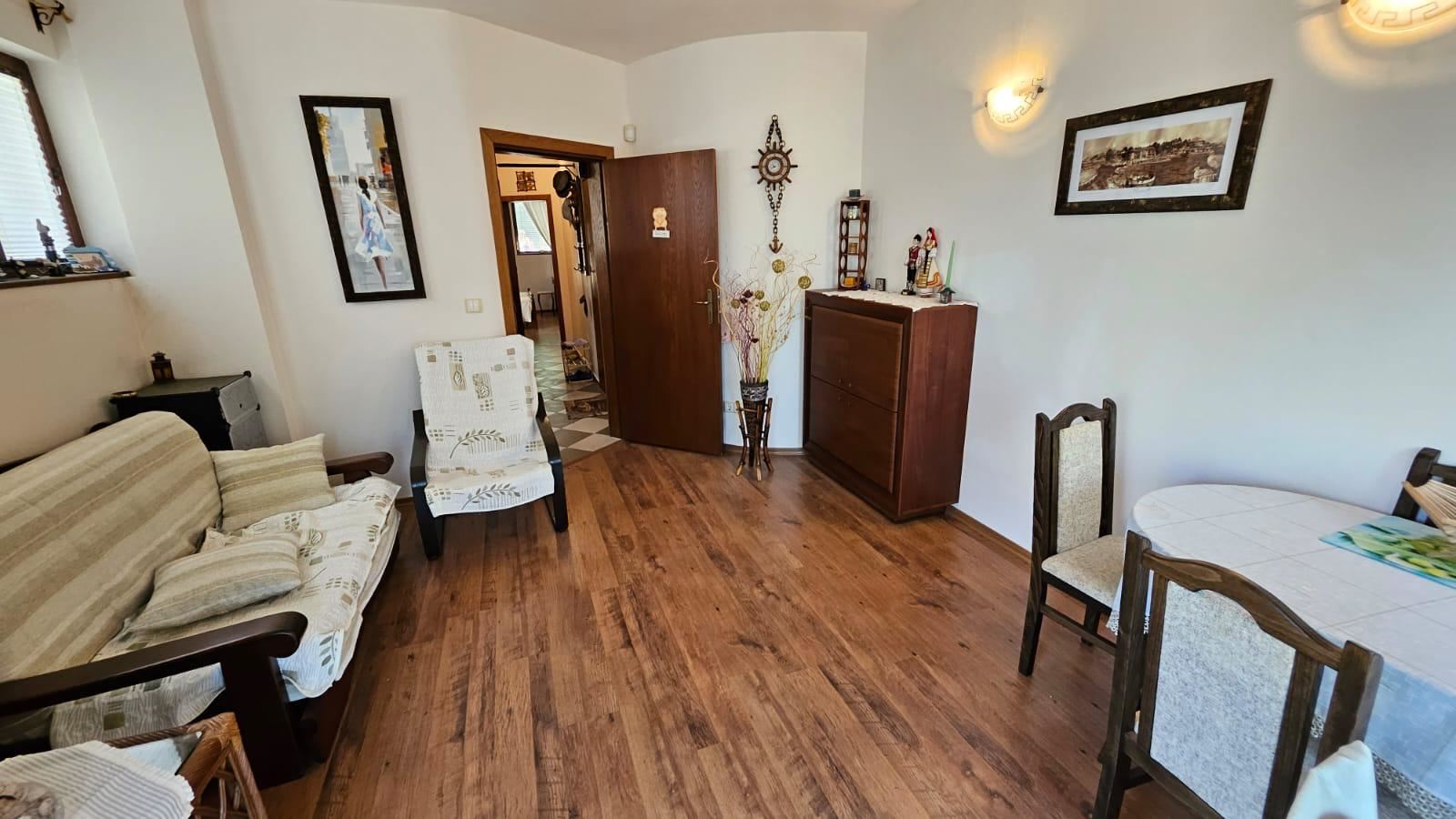 Byt s jednou ložnicí bez poplatku za údržbu v čtvrti „Rusalka“, Sveti Vlas – výborná volba pro bydlení i investici