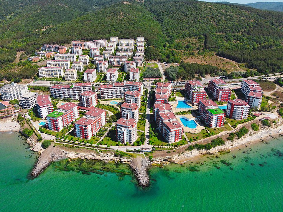 Nádherný apartmán s jednou ložnicí ve Sveti Vlas s výhledem na moře – vynikající investice jen pár kroků od pláže
