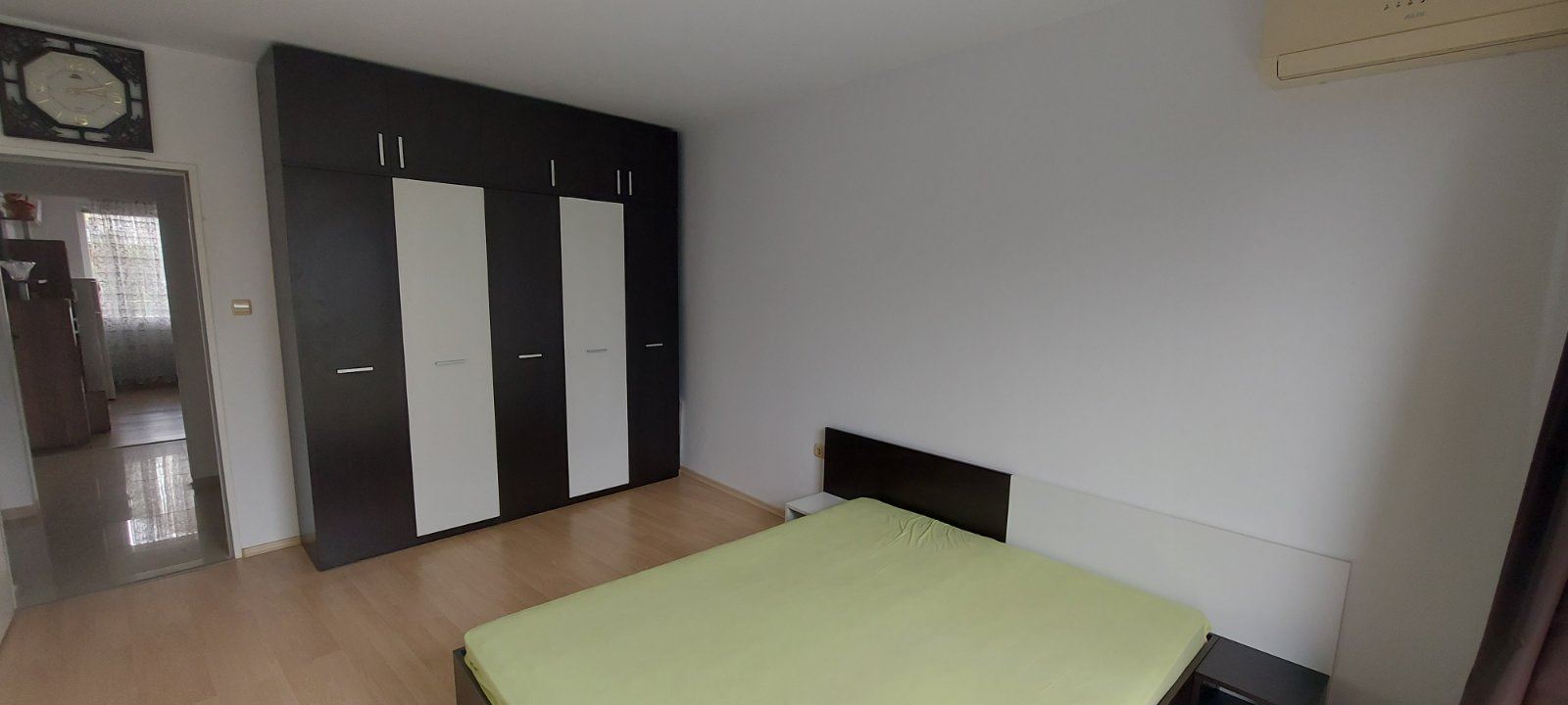 Apartmán s jednou ložnicí ve Sveti Vlas s nízkým poplatkem za údržbu a vybavením pro celoroční využití