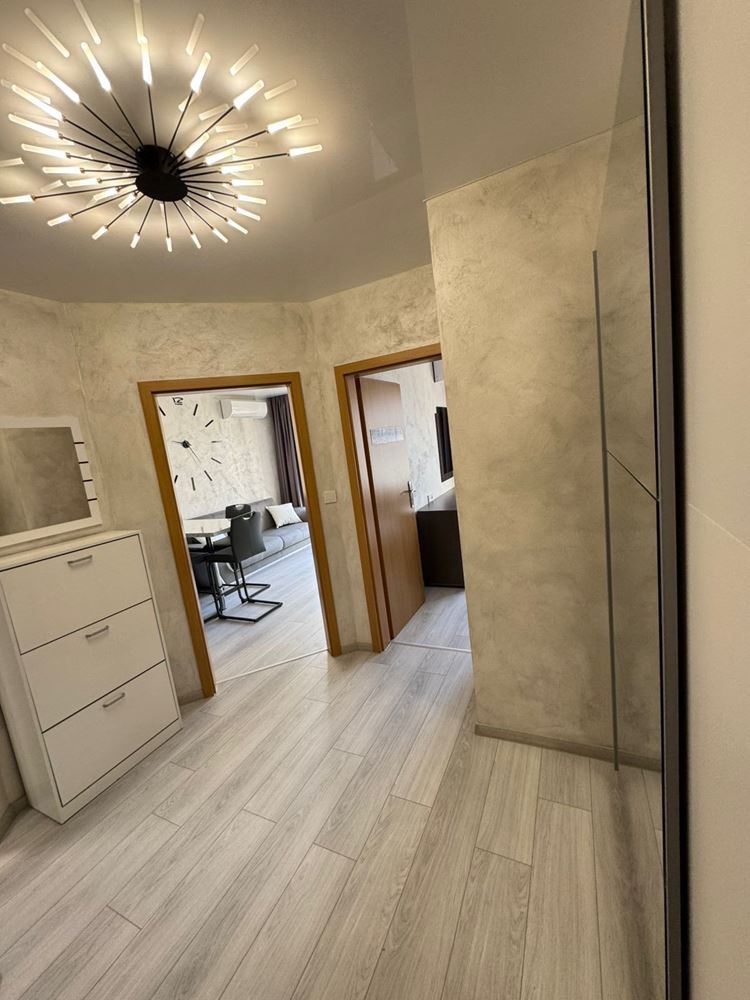 Útulný dvoupokojový apartmán v Sveti Vlas – luxusně zařízený, pouze 50 m od moře