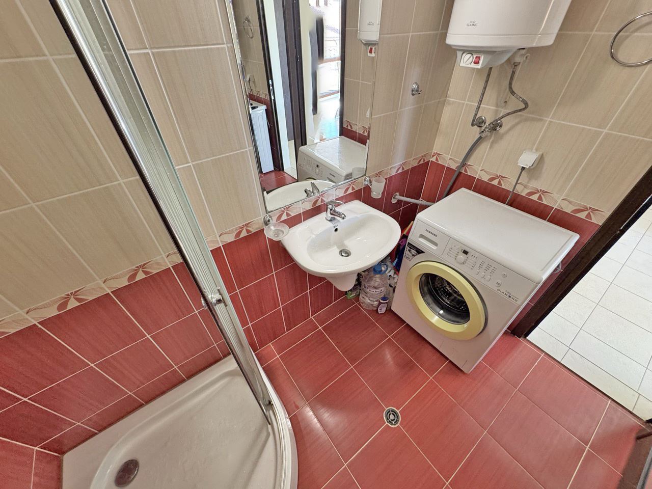 Zařízený apartmán s jednou ložnicí a krásným výhledem na Slunečné pobřeží
