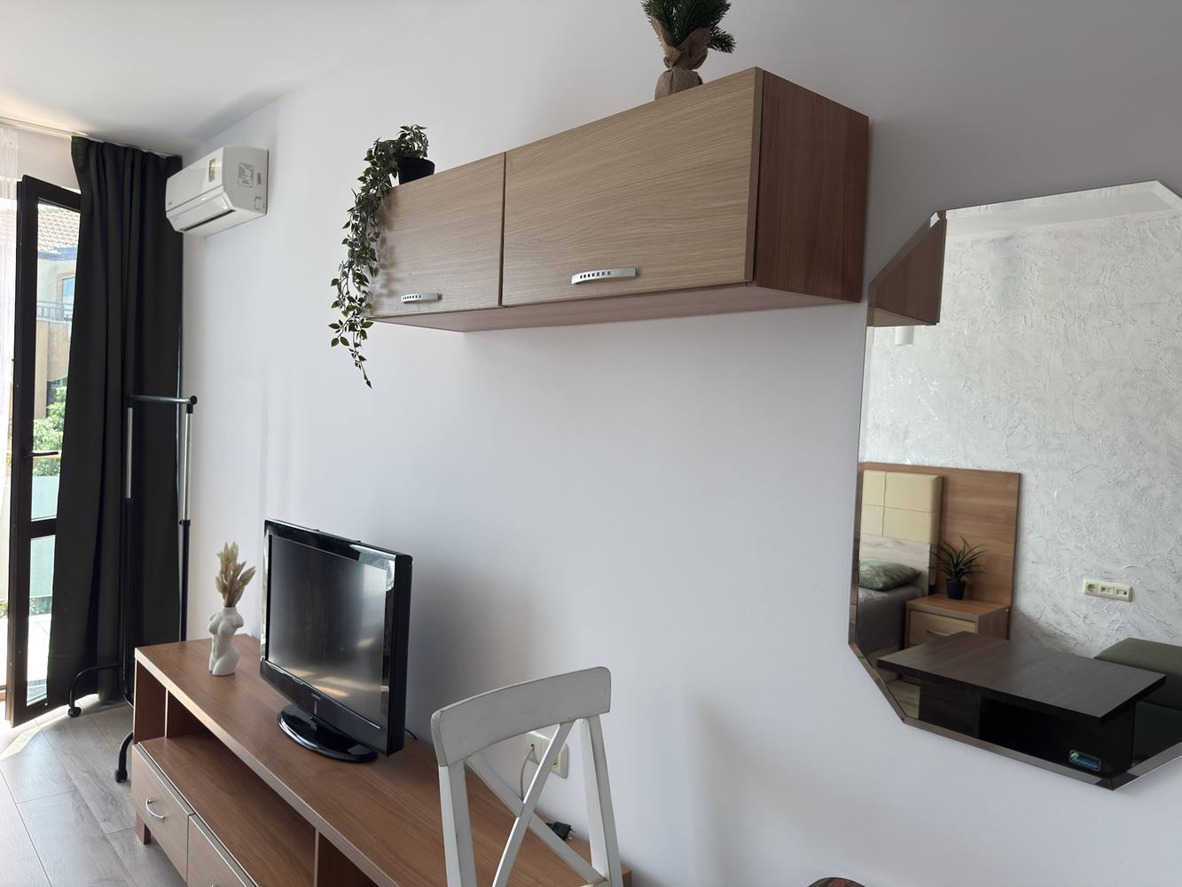 Prostorné studio ve Slunečném pobřeží – výborná lokalita jen 400 metrů od pláže
