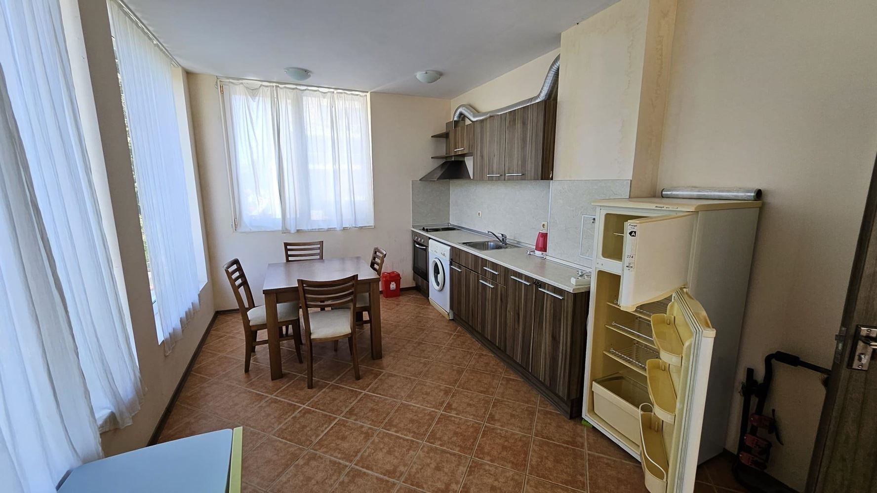 2pokojový apartmán v srdci Slunečného pobřeží – prostorný, pohodlný a ve vynikající lokalitě