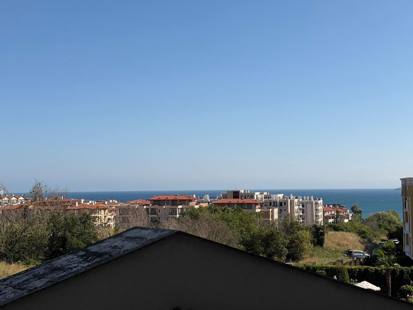 Luxusní byt s jednou ložnicí a výhledem na moře ve Sveti Vlas – stylová nemovitost pro skutečné pohodlí