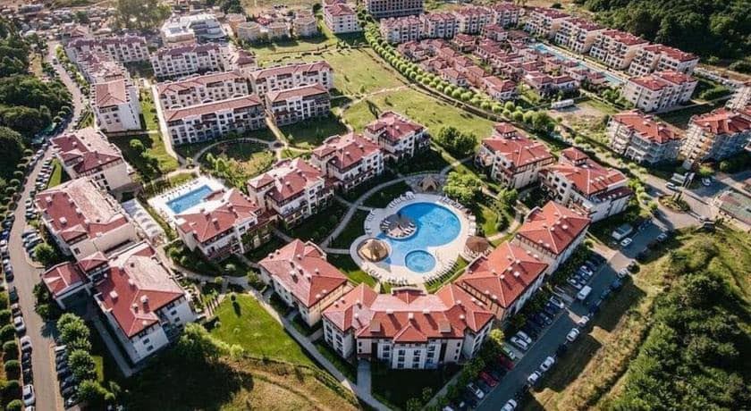 Apartmán s jednou ložnicí a částečným výhledem na moře v luxusním komplexu s vlastní infrastrukturou v Sozopolu