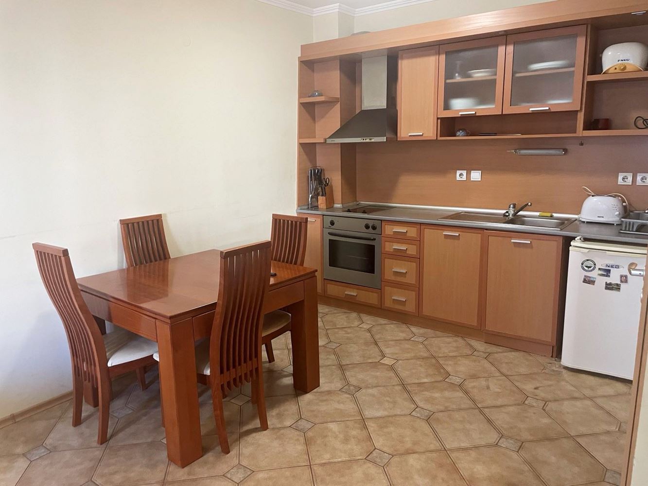 Prostorný apartmán s jednou ložnicí v moderním komplexu na Slunečném pobřeží