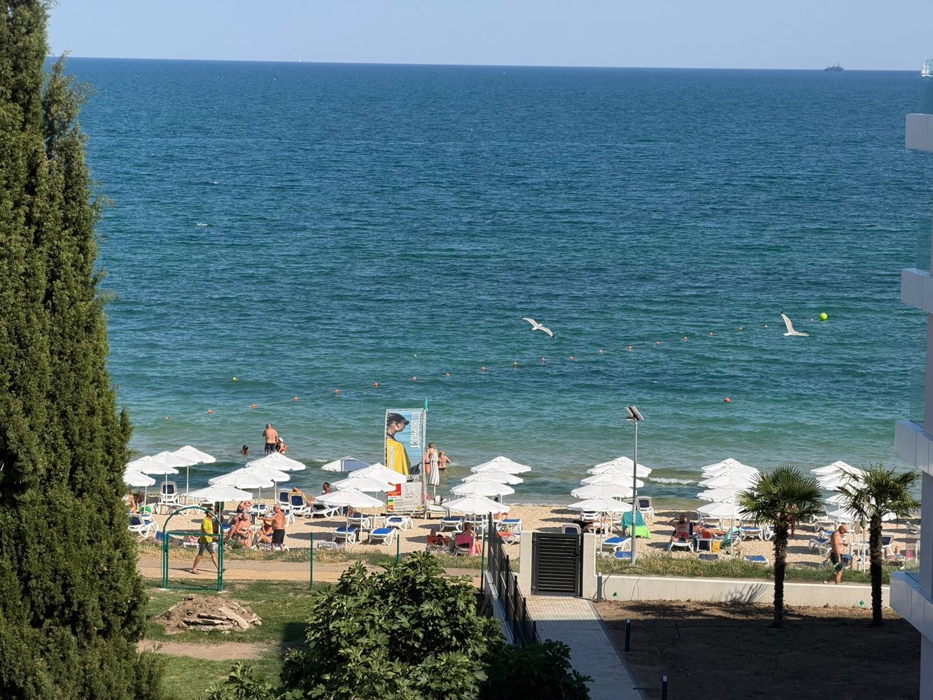 Apartmán s jednou ložnicí s přímým panoramatickým výhledem na moře v Ravdě – prvotřídní komfort a výhled z každého obytného pokoje
