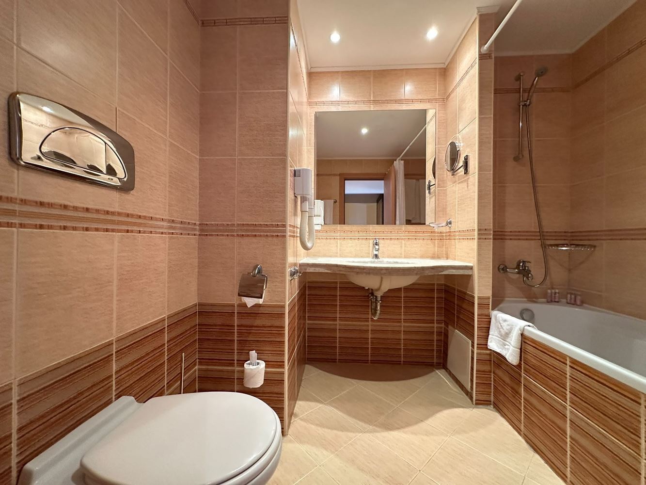 Apartmán s působivým panoramatickým výhledem na moře v první linii v Sunny Beach