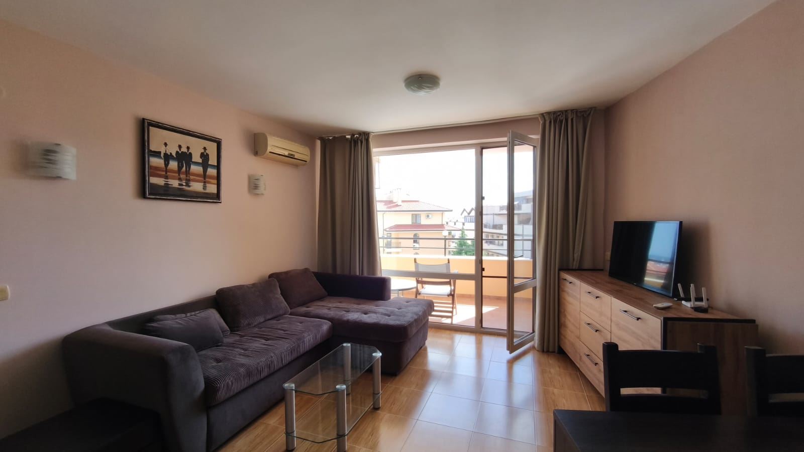 Prostorný apartmán se dvěma ložnicemi a výhledem na moře ve Sveti Vlas, 200 metrů od pláže