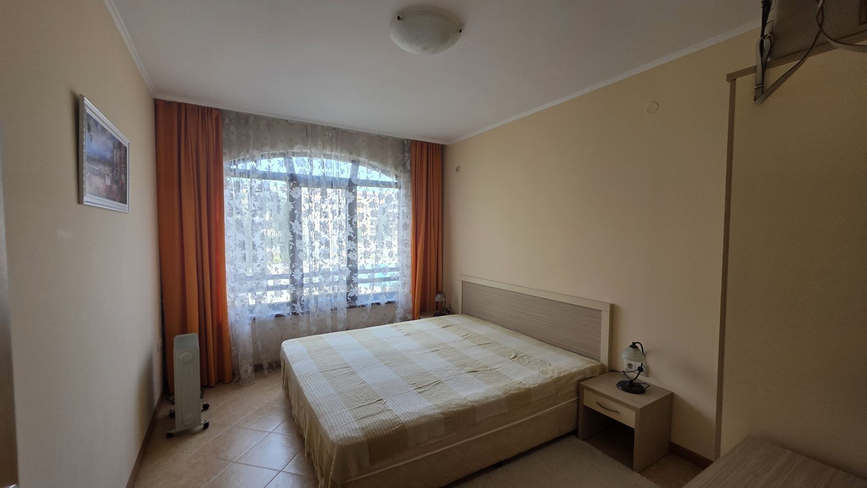 Luxus, komfort a skvělá investice – apartmán s jednou ložnicí a výhledem na bazén v prestižním komplexu na Slunečném pobřeží