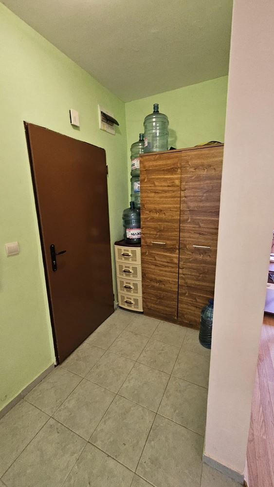 Prostorný apartmán se dvěma ložnicemi v Primorsku – komfort, klid a nízký poplatek za údržbu