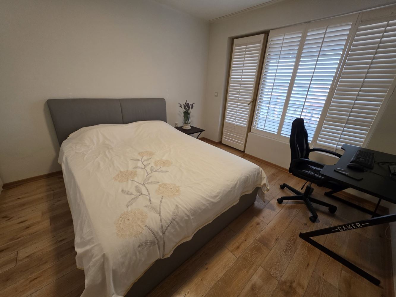 Nesebar: luxusní byt se dvěma ložnicemi a panoramatickým výhledem na moře – 183 m² prostoru, pohodlí a stylu