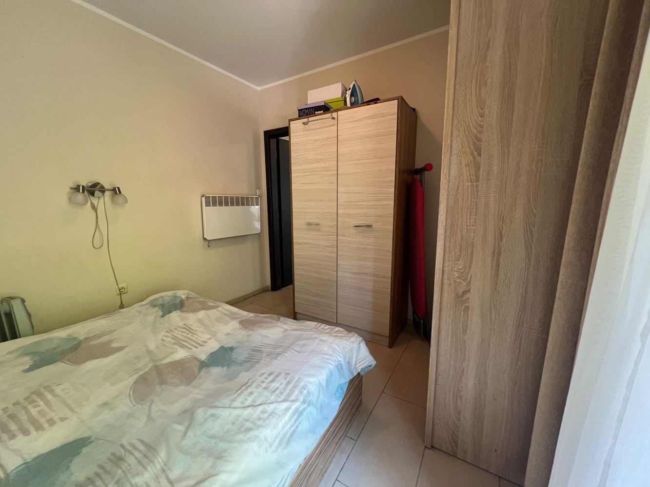 Atraktivní apartmán s jednou ložnicí obklopený zelení v klubovém komplexu v Sunny Beach