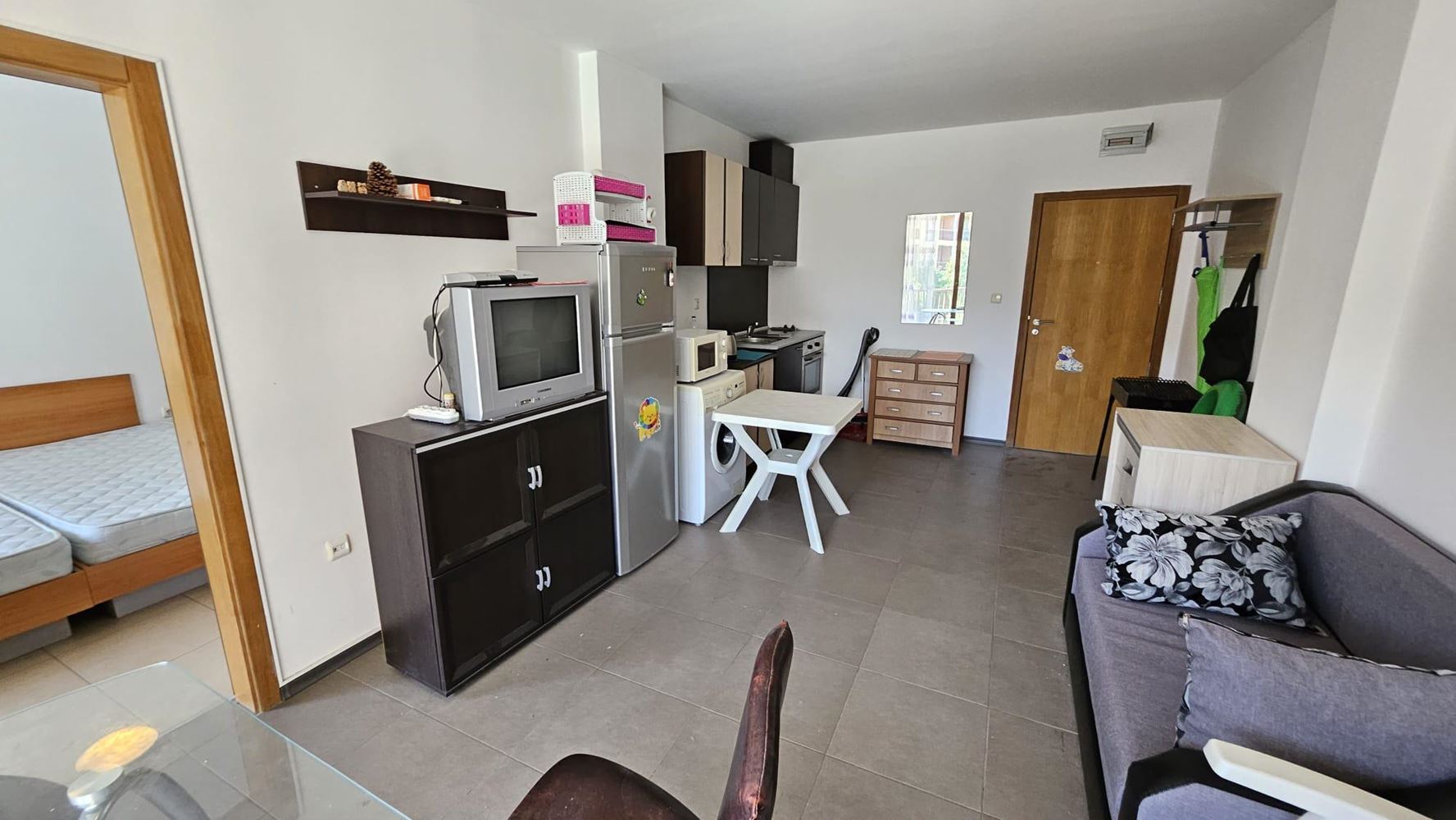 Apartmán v komplexu v Sunny Beach s bazénem, restaurací a nízkým poplatkem za údržbu