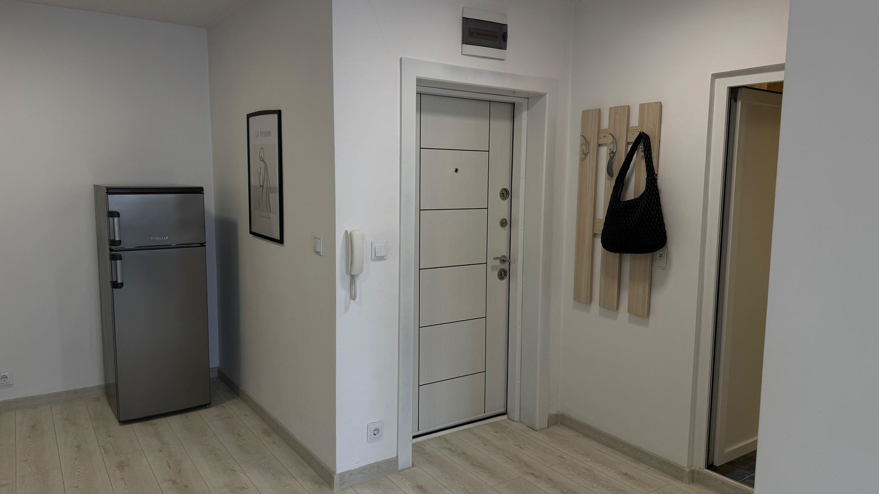 Prostorný a moderní byt s jednou ložnicí se všemi vybaveními v Pomorie