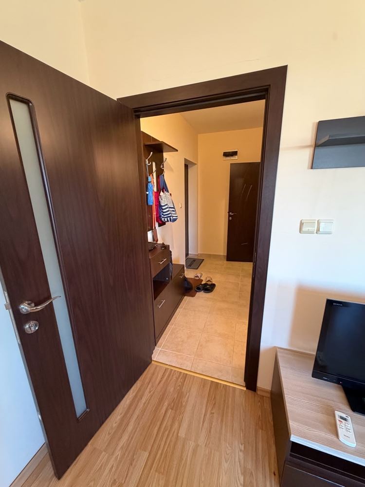 Útulný apartmán s jednou ložnicí v Ravdě v komplexu – připravený k bydlení