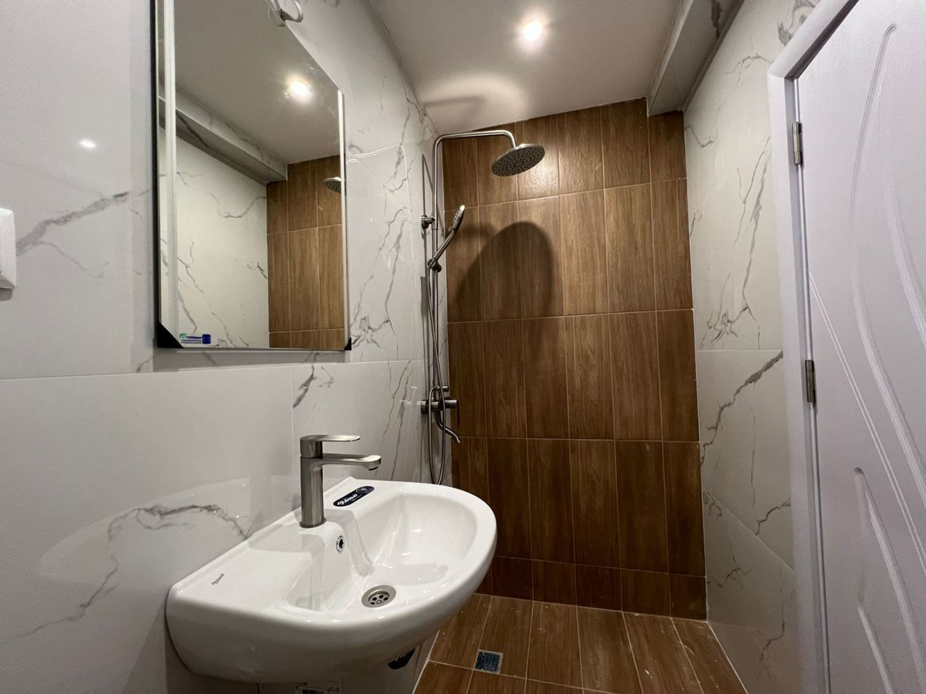 Luxusní apartmán s jednou ložnicí 50 metrů od pláže v Sozopolu – bez poplatku za údržbu