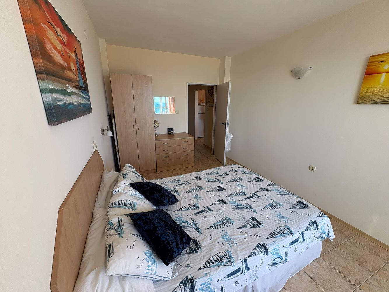 První linie v Sveti Vlas – prostorný apartmán s jednou ložnicí a výhledem na moře