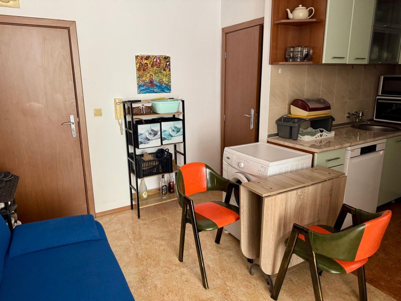 Prostorný byt s jednou ložnicí a dodatečným spacím prostorem ve Slunečném pobřeží – 200 m od pláže