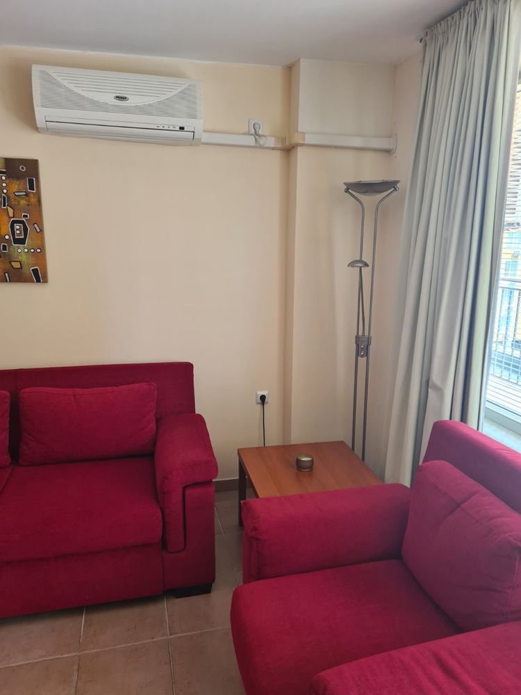 Zařízený apartmán s jednou ložnicí v jednom z nejzelenějších komplexů na Slunečném pobřeží – skvělá volba pro dovolenou i investici