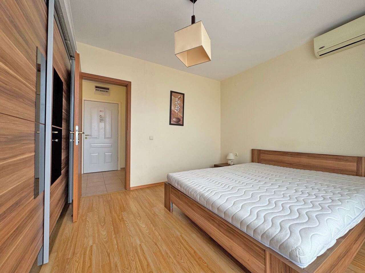 Byt s jednou ložnicí na Slunečném pobřeží – útulnost, komfort a plnohodnotný život u moře