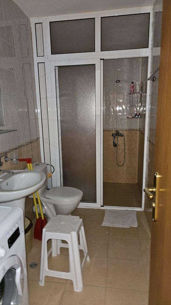 Dvoupokojový apartmán s jednou ložnicí v Primorsku s Aktem 16 – bazén, uzavřený komplex a pláž v docházkové vzdálenosti