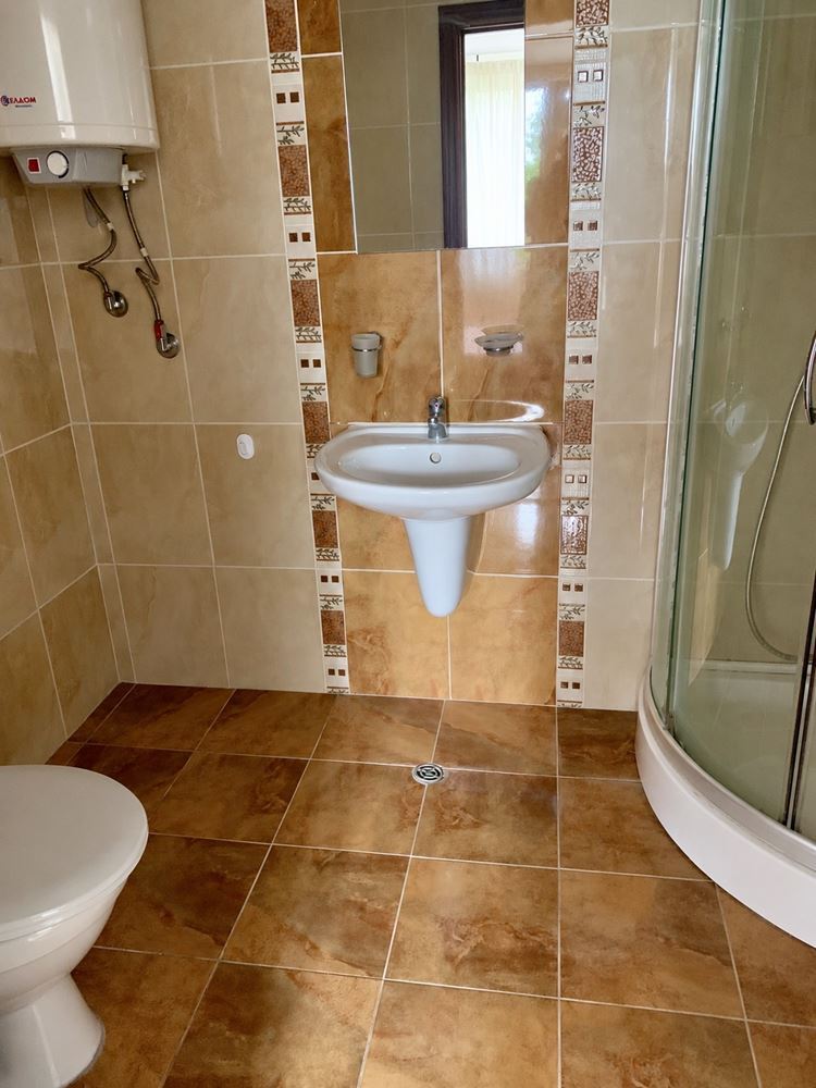 Prostorný apartmán se dvěma ložnicemi a výhledem do přírody v Nesebaru